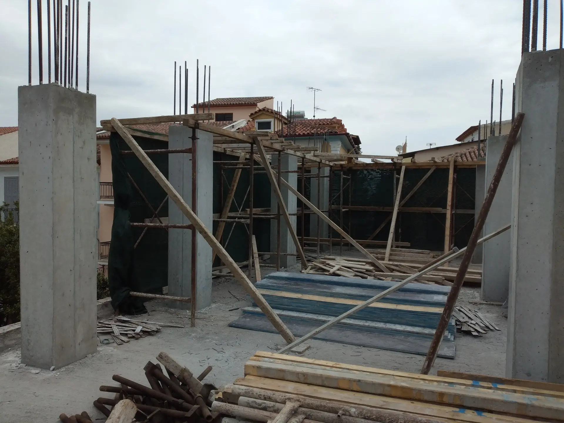 Καθ’ ύψος προσθήκη σε υφιστάμενο κτίριο